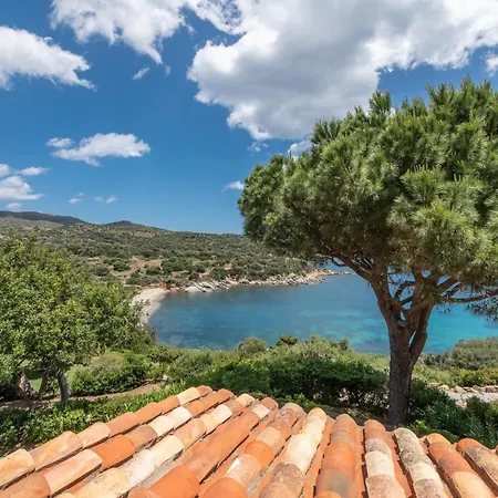 Accu Is Prezzus D Fronte Mare * Villasimius