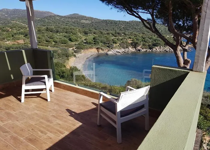 Apartment Accu Is Prezzus D Fronte Mare Villasimius